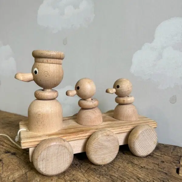 Canard en bois à tirer