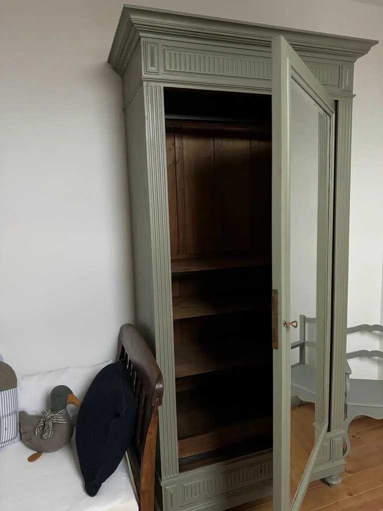 Armoires restaurées sur mesure – Image 3